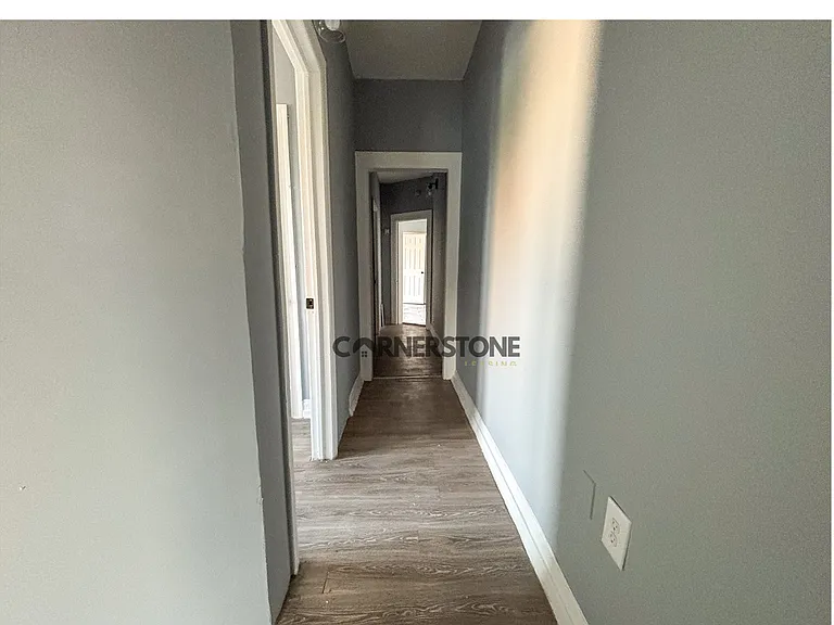 176-178 12th Ave — Photo 8