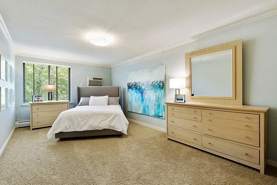 2 bed, 1220 sqft, $2,350 — Photo 4