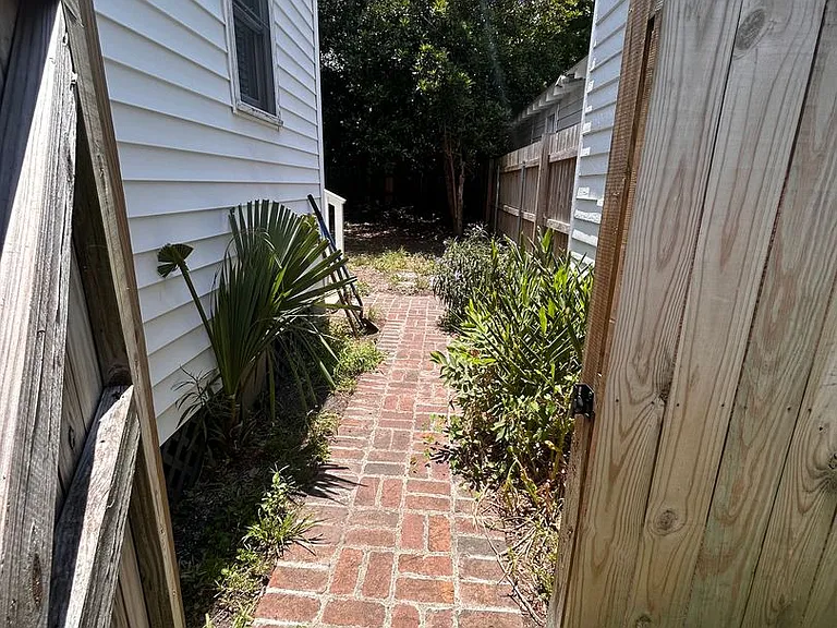 7 Maverick St — Photo 23