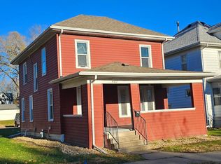 407 Locust St, Waterloo, IA 50701