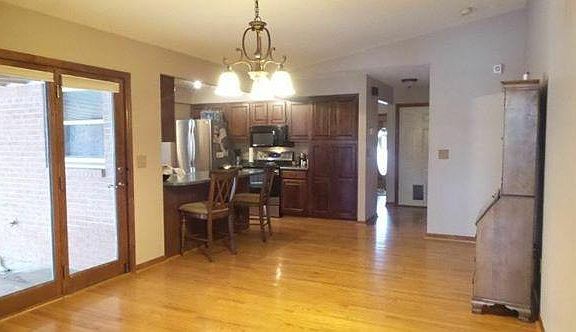 2nd image of 101 Carlton Dr