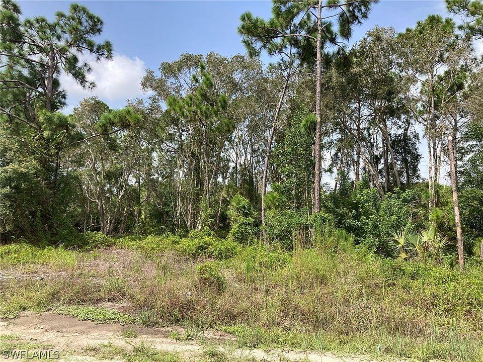 2nd image of 2406 Meadow Rd