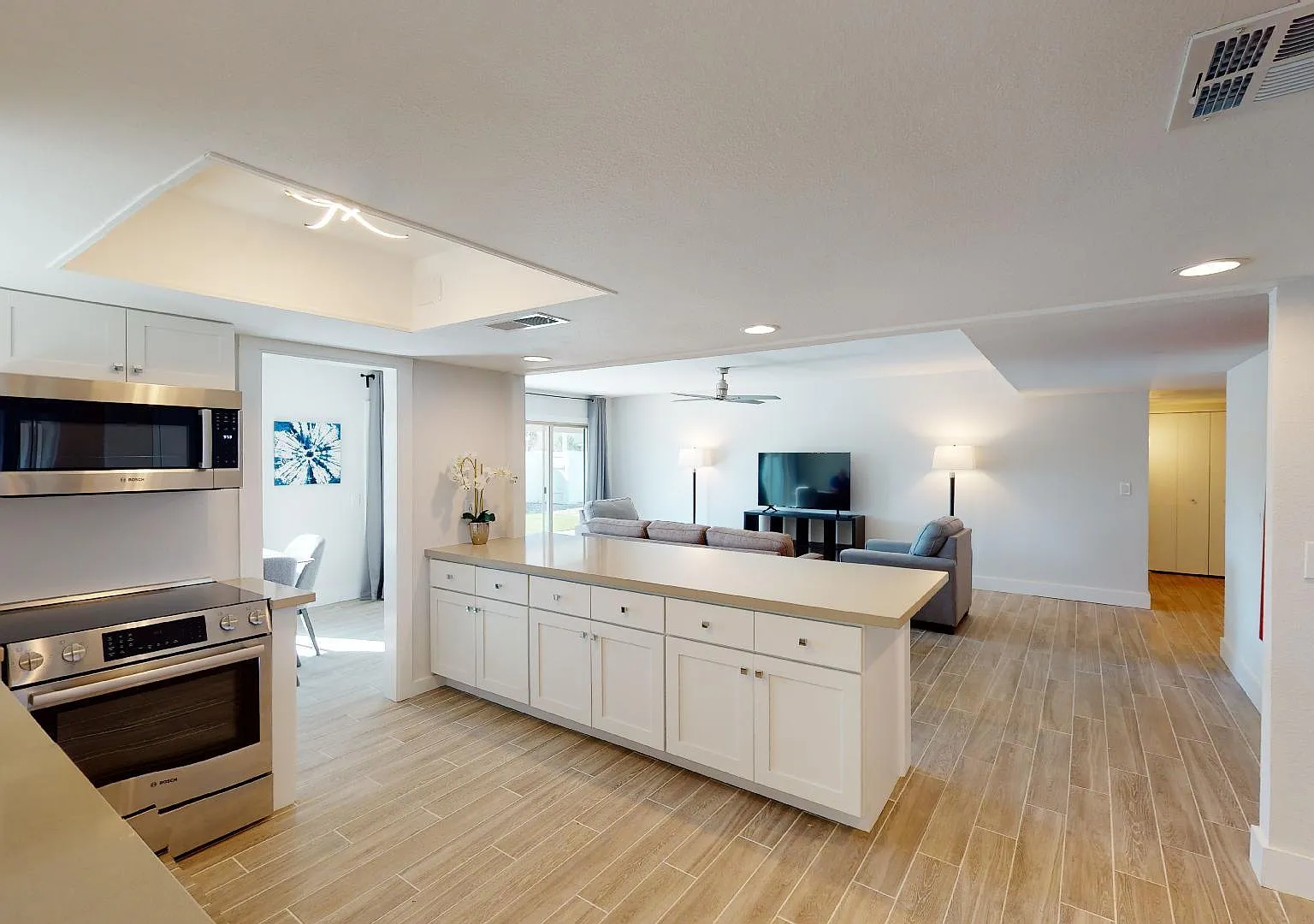 E Luke Ln, Scottsdale — Photo 2