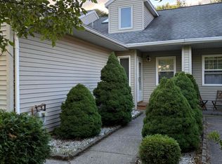 7031 Suzanne Ln #7031, Schenectady, NY 12303
