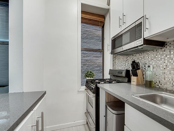 4th image of 342 W 56th St APT 3B