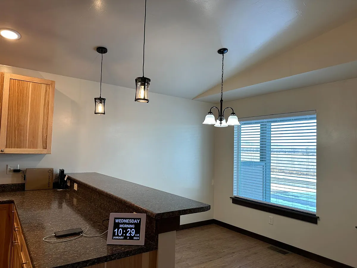 Unit Photo - 123 E Jefferson St #121