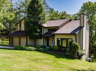 7874 Country Club Rd, Athens, OH 45701