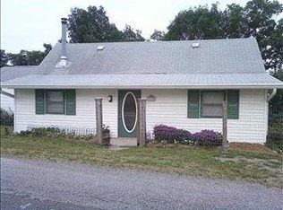 8135 S Rockport Rd, Bloomington, IN 47403