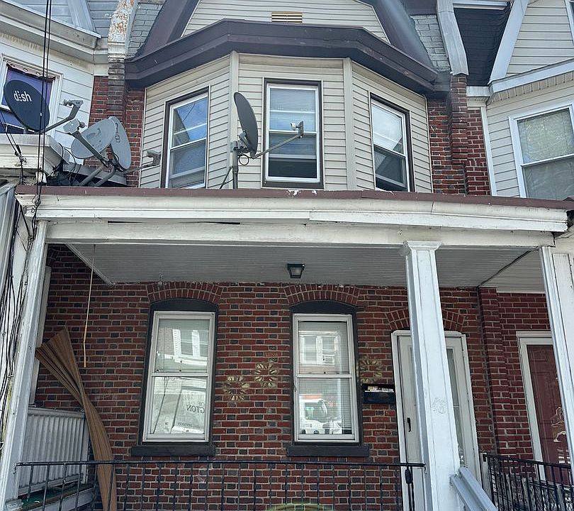 1st image of 118 S Broom St