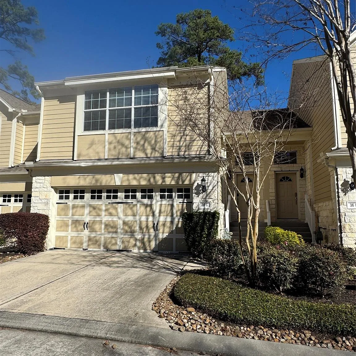 2 bed, 2.5 bath, 1429 sqft, $1,800 — Photo 3