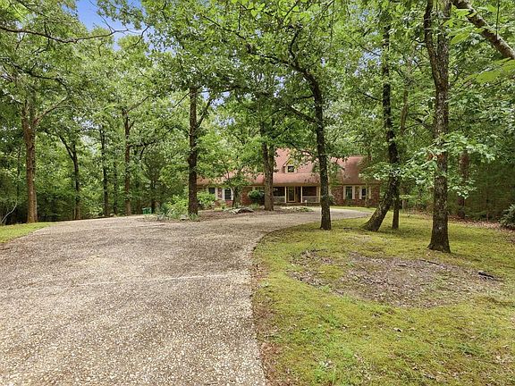 4th image of 8 Woodsong Dr