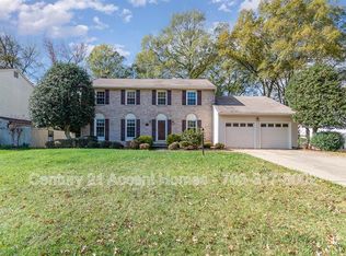 8238 Riverside Rd, Alexandria, VA 22308