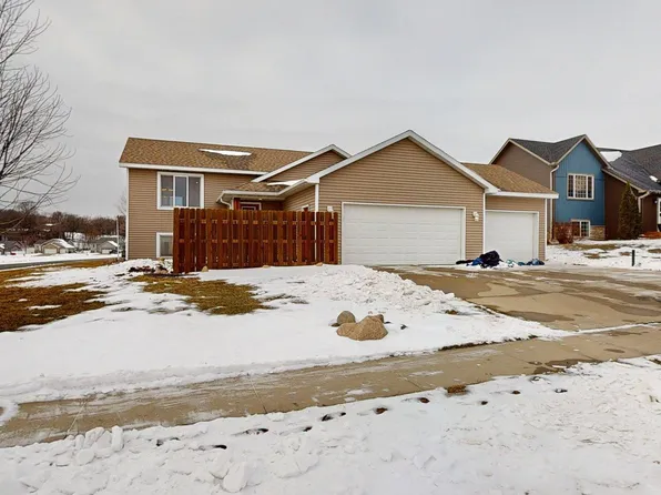 234 Interior Drive Ne, Pine Island, MN 55963