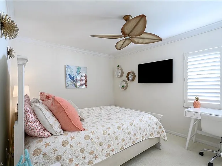 613 Beachwalk Cir #J-204 — Photo 17