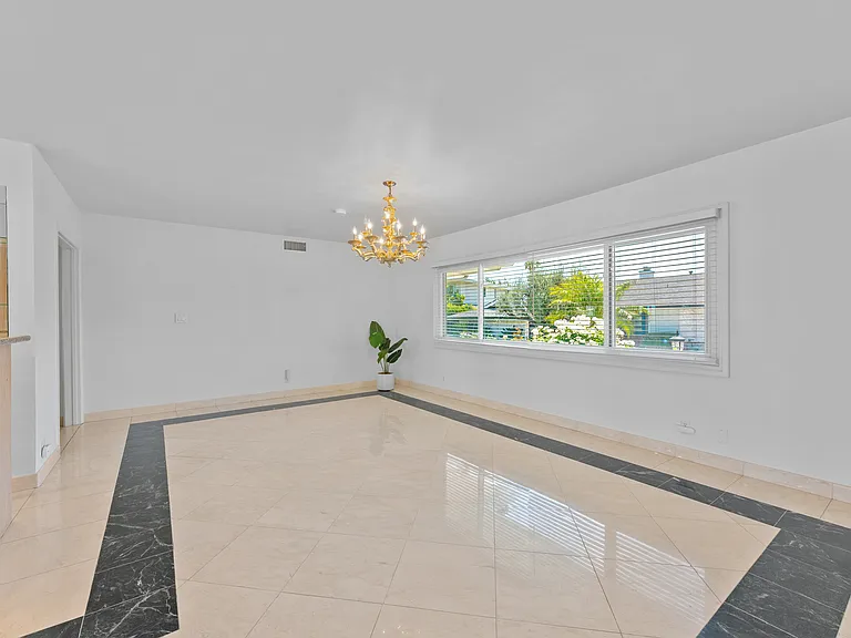 4159 Regal Oak Dr — Photo 42