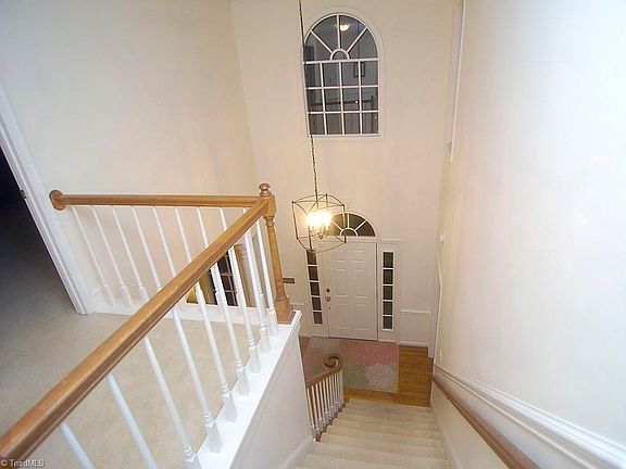 3rd image of 4112 Glencove Ct