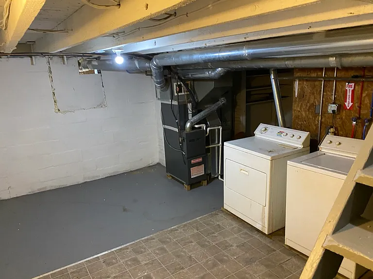 418 Power St — Photo 10