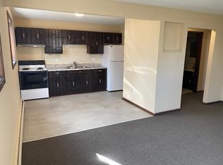 11700 Oak St APT 11, Chisago City, MN 55013