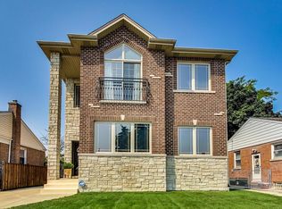 7234 N Meade Ave, Chicago, IL