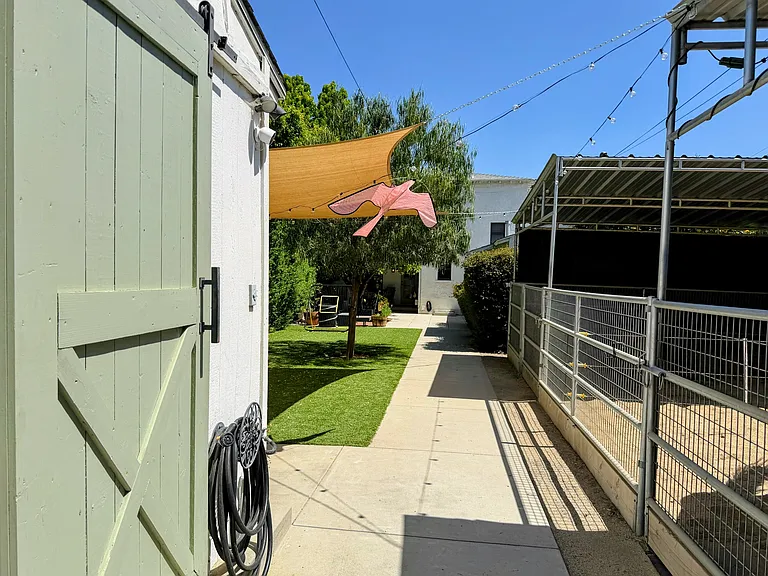 1400 Randall St — Photo 11