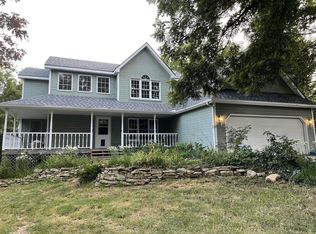 935 NE 35th St, Topeka, KS 66617