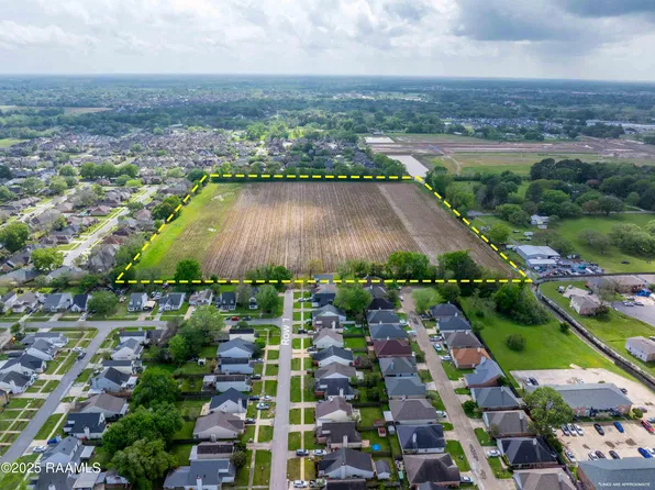 100 Tarpon St, Lafayette, LA 70508