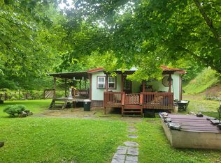 523 Bullskin Branch Rd, Oneida, KY 40972