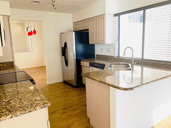 3rd image of 5715 Burnhamwood Pl NE