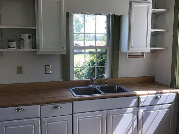 2nd image of 140 Bountiful Farm Ln