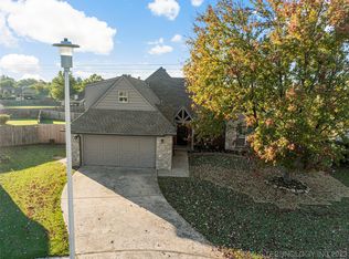 1202 W 118th St S, Jenks, OK 74037