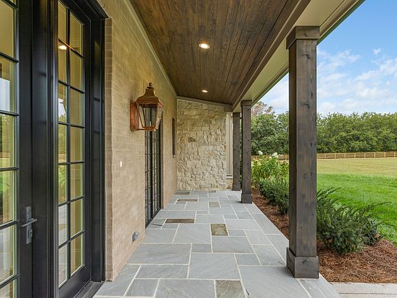 5th image of 4745 Harpeth Peytonsville Rd