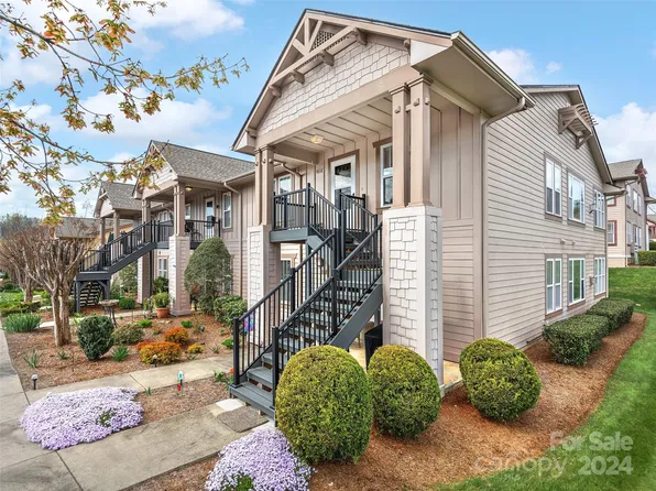 2106 Deermouse Way #750, Hendersonville, NC 28792