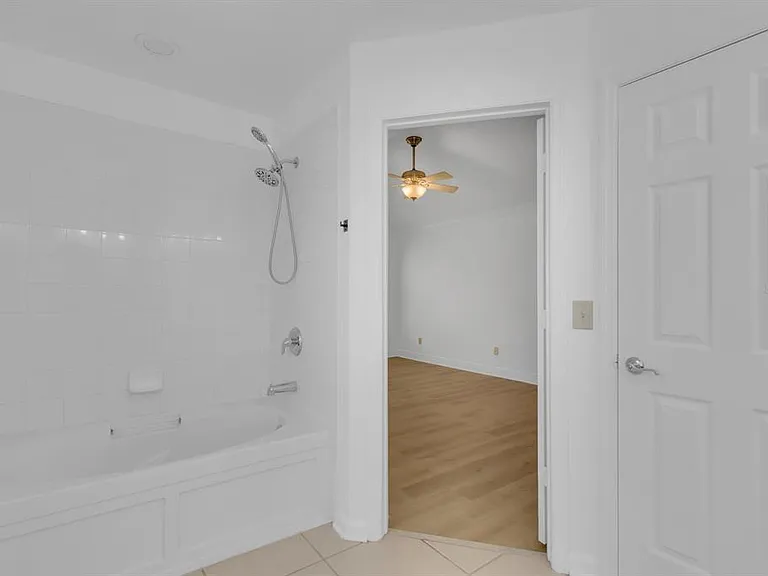 5152 Hawkstone Dr — Photo 22