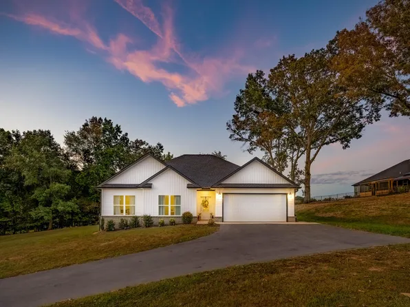 897 Sugar Hollow Rd, Piney Flats, TN 37686