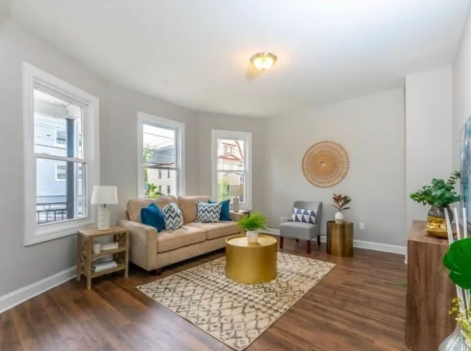 144 Wilson Ave #1