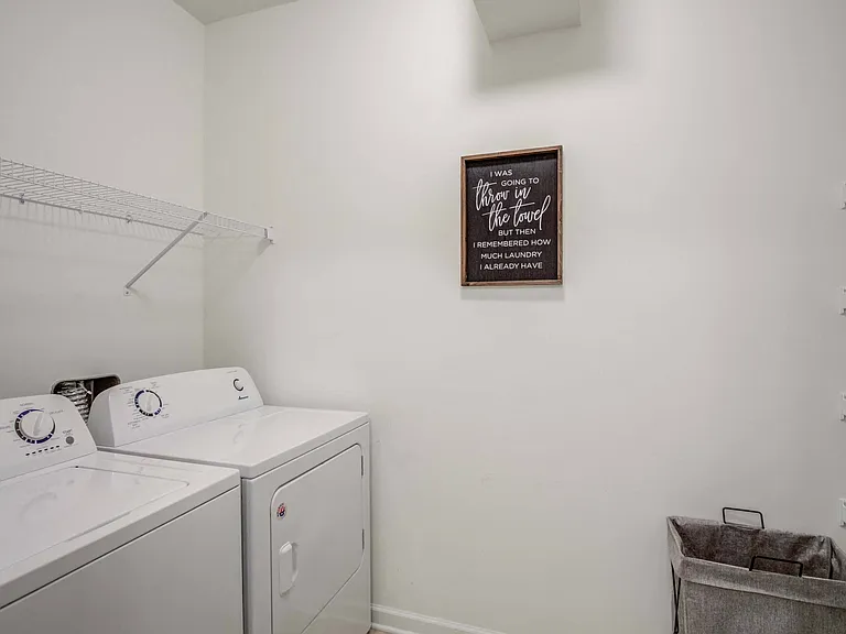 The Retreat at Arden Village Apartments — Photo 26