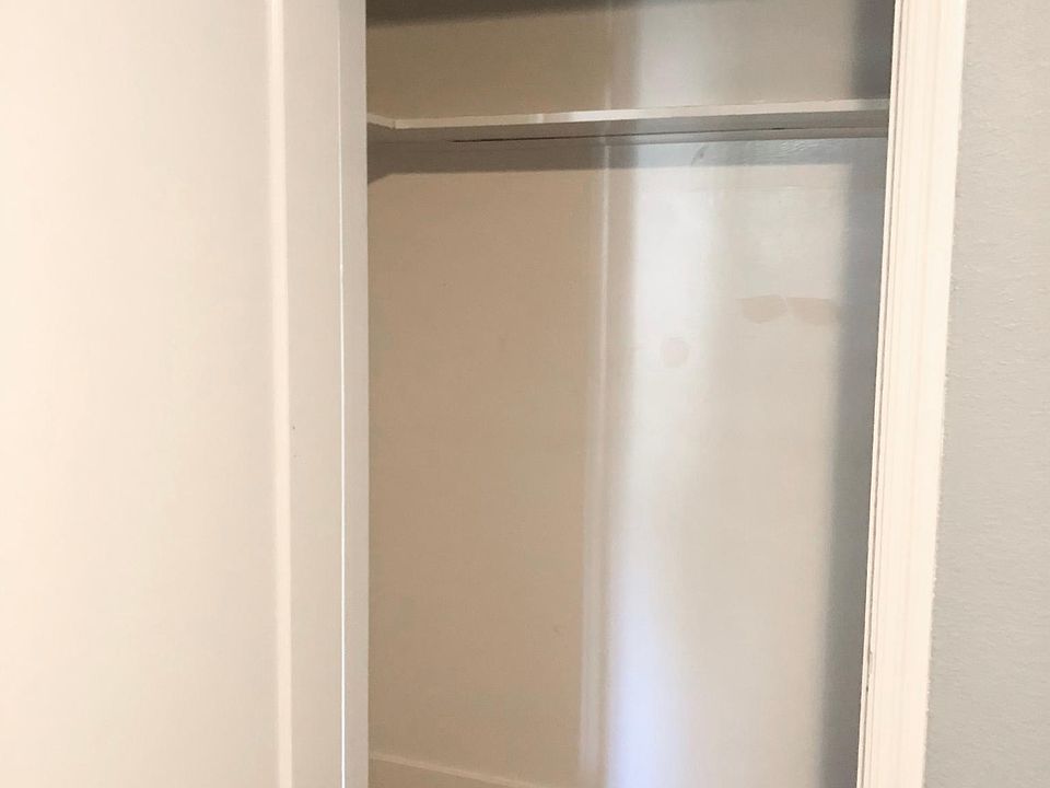 Great closet space