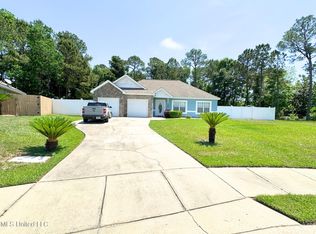 1800 Amar E, Gautier, MS 39553