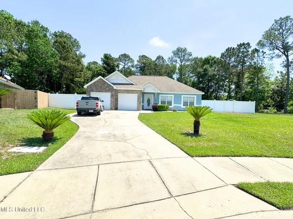 1800 Amar E, Gautier, MS 39553