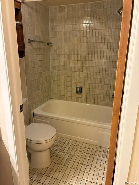 18403 University Park Dr, photo 3