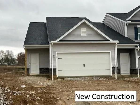 2674 Gala Rd NE, Louisville, OH 44641