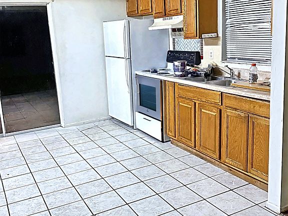 2nd image of 2025 Eloise Cir #2025