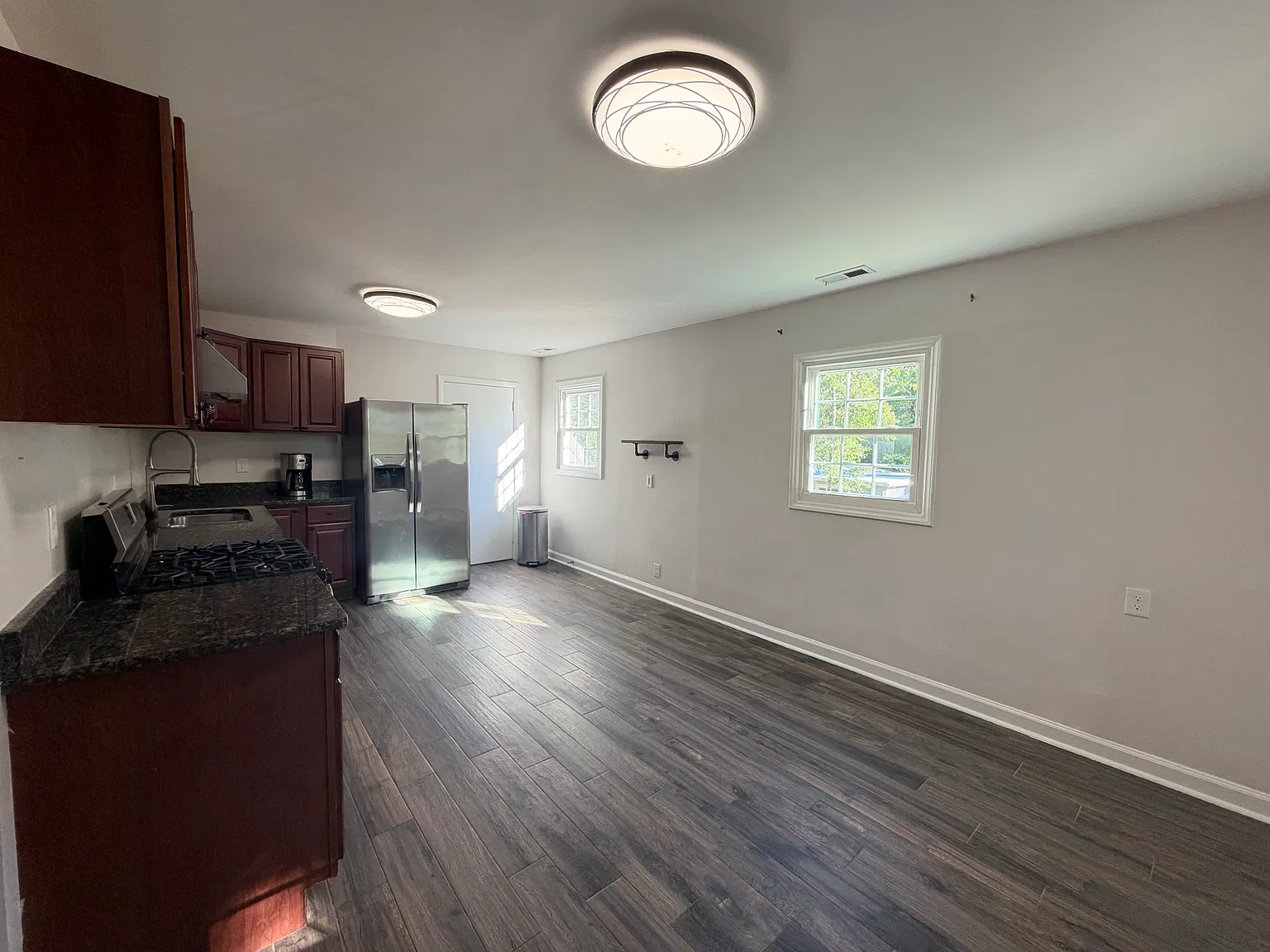 2 bed, 960 sqft, $1,500 — Photo 4