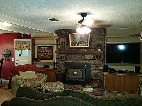 3rd image of 18 Winsford Ln