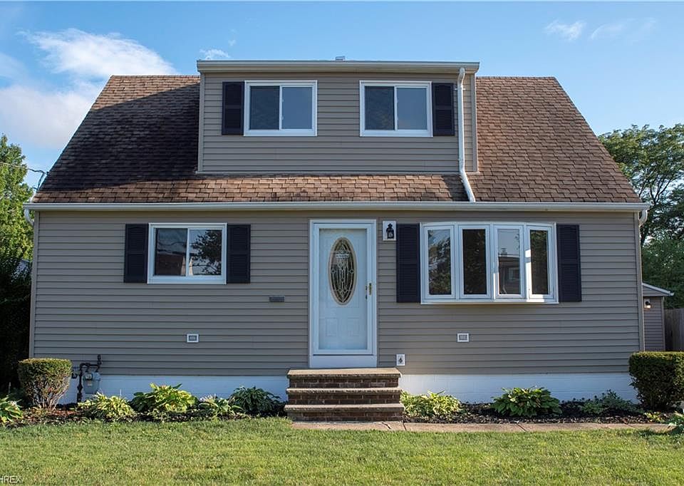 1st image of 15601 Susan Dr