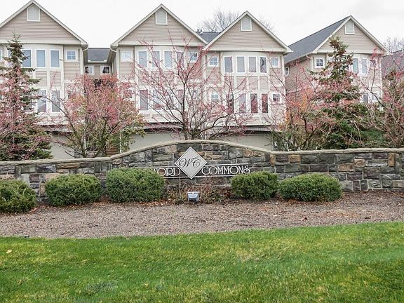 3rd image of 255 Old Creek Dr