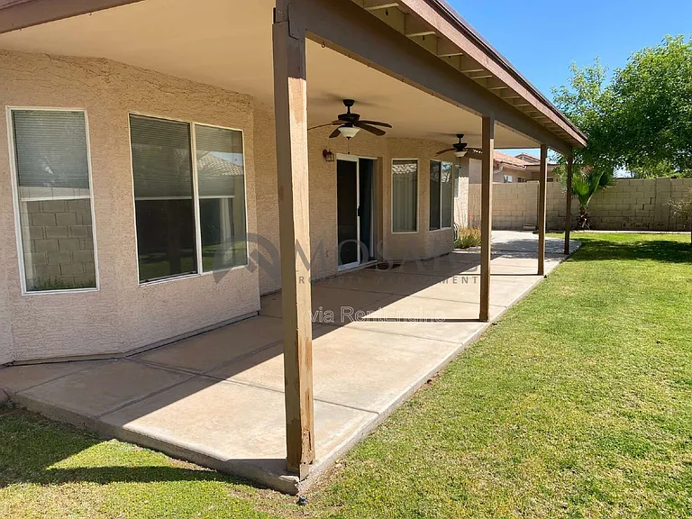 2135 E Brooks St — Photo 28