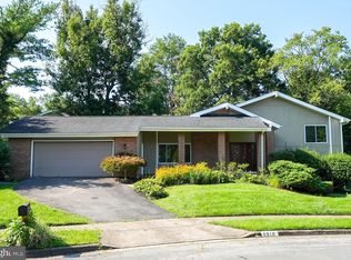 5910 Lovejoy Ct, Springfield, VA 22152