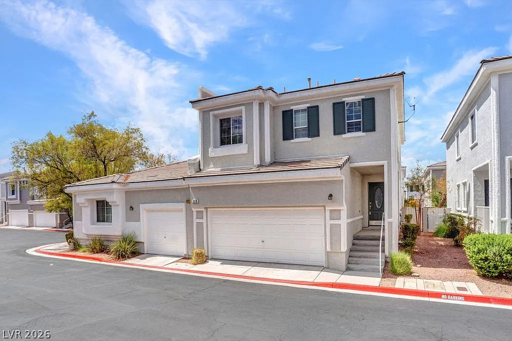 3 bed, 2.5 bath, 1623 sqft, $1,950 — Photo 1