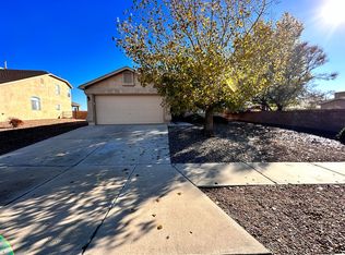 280 Solitude Ave SW, Los Lunas, NM 87031